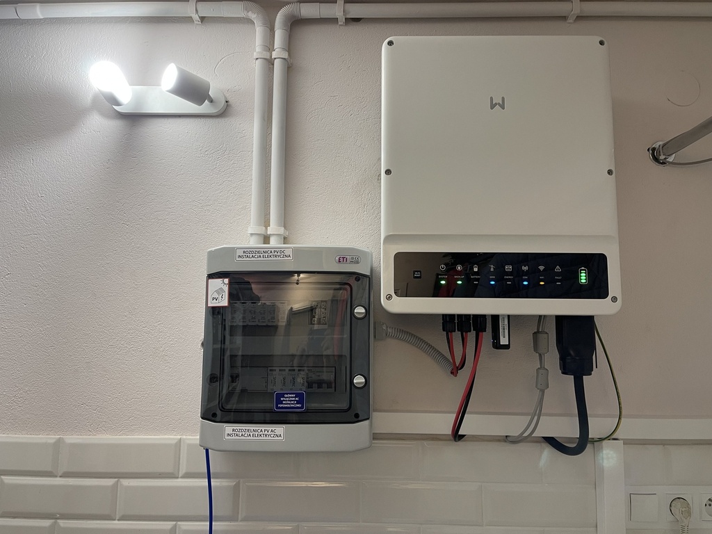 GoodWe ET PLUS+ GW10KN-ET 16A, falownik hybrydowy 3-fazowy 10 kW